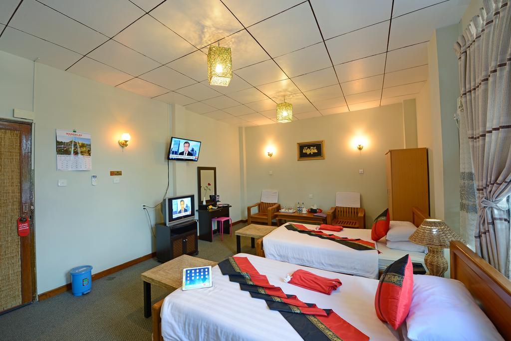 Cinderella Hotel Mawlamyaing Zimmer foto